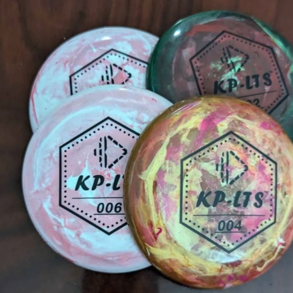 New Set Of 4 Glow In The Dark Mark Your Lie Mini Golf Discs(3.8 Inches)
